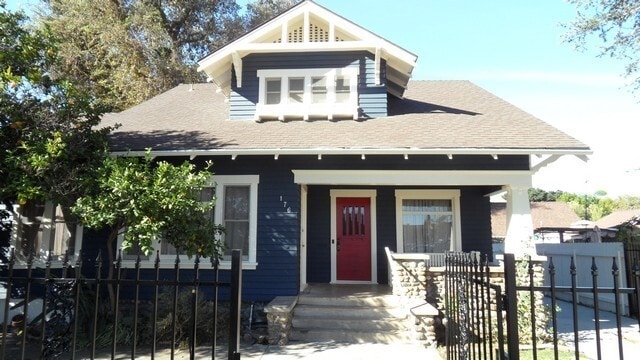 Charming craftsman home located in the hig... - Charming craftsman home located in the hig...