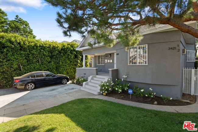 Photo - 3421 Walton Ave