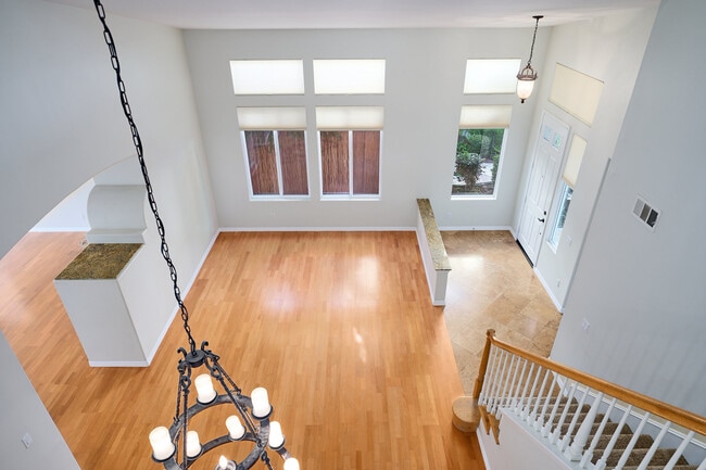 Sitting Room/Dining Room - 1807 Alta Vista Pl
