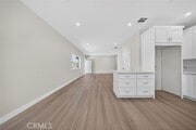 Photo - 11842 Arminta St