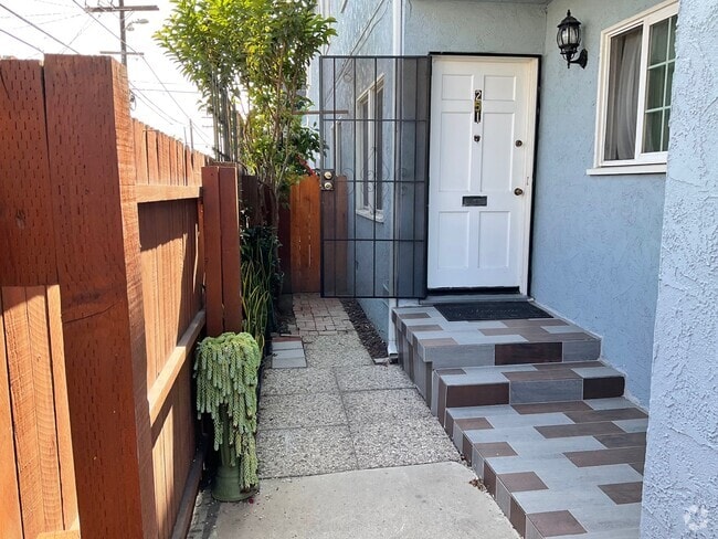 Building Photo - 251 5th Ave Unit 251 Rental