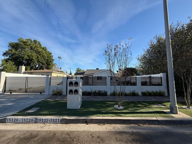Photo - Secluded 3/2 in the heart of Sylmar
