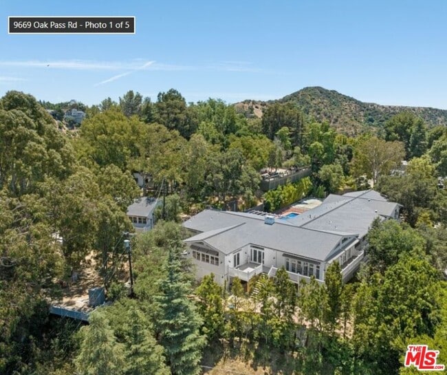 Photo - 9669 Oak Pass Rd