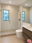 Photo - 502 Strand St