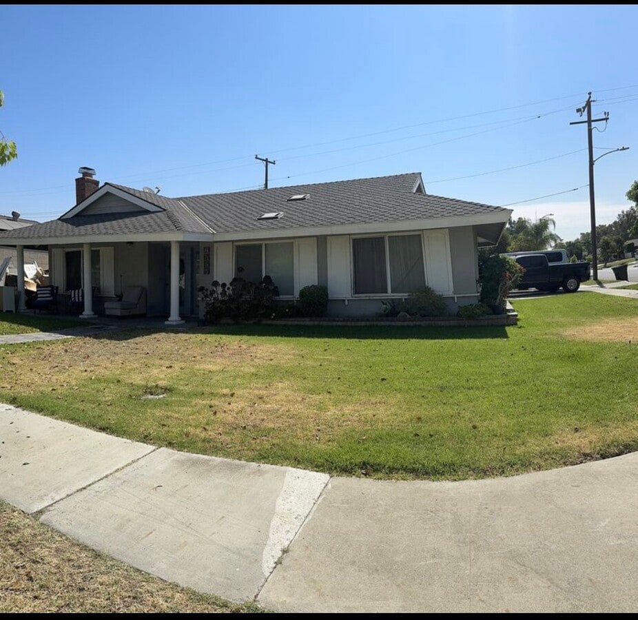 Photo - 9865 Pepper Ave