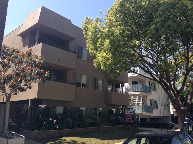 Photo - 918 3rd St Apartment Unit 7