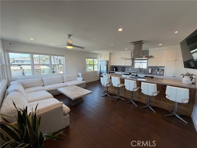 Building Photo - 225 Calle Serena