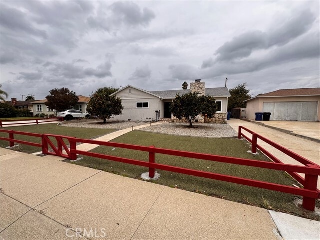 Photo - 832 W Granada Ct