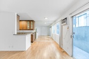 Photo - 1812 Westholme Ave Apartments