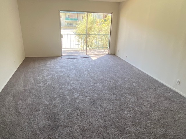 Photo - 5460 White Oak Ave Unit K208