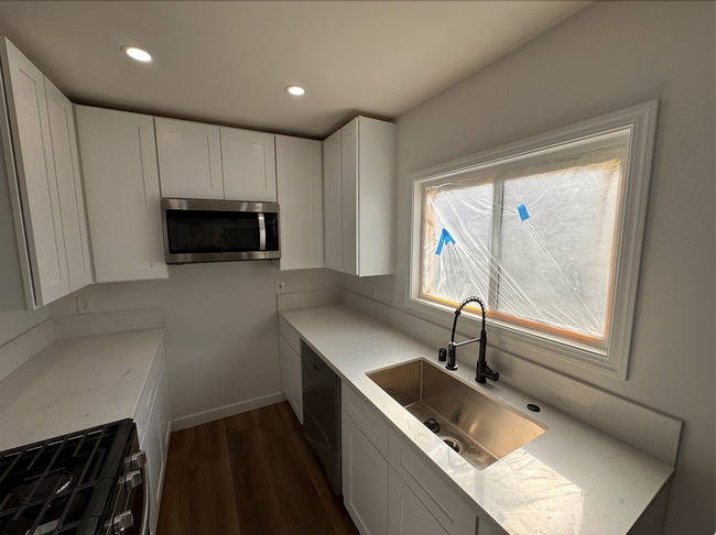 abundance of cabinets - 10802 Doty Ave Unit 10806