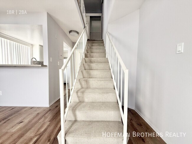 Photo - 3759 S Canfield Ave Unit 302