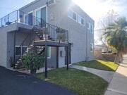 Front yard - 1138 N Parish Pl Unit 101