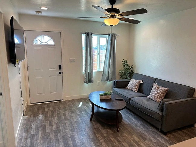 Building Photo - 6427 Shaules Ave Rental