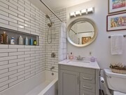 Photo - 3470 Trumbull St