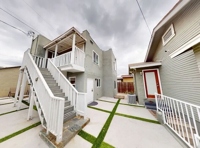 Photo - 3629 Marmion Way Apartment Unit 3629 1/2