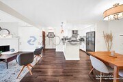 Photo - 15511 Sherman Way