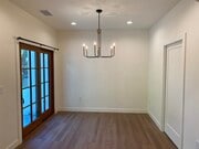 Photo - 1077 E Howard St