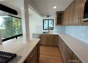 Photo - 230 Fairview St