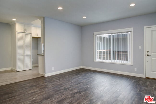 Photo - 1451 E Wilson Ave Unit 8