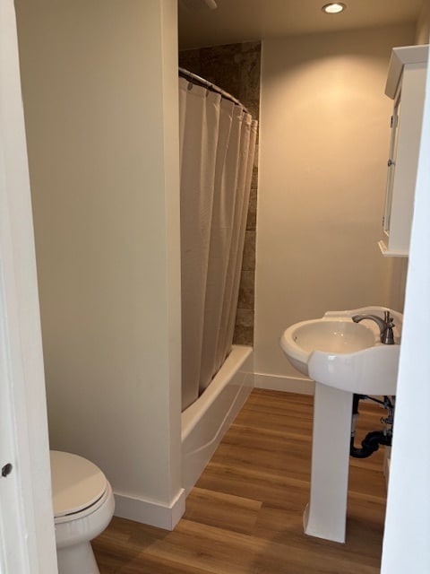 Photo - 10829 Kling St Unit Front House