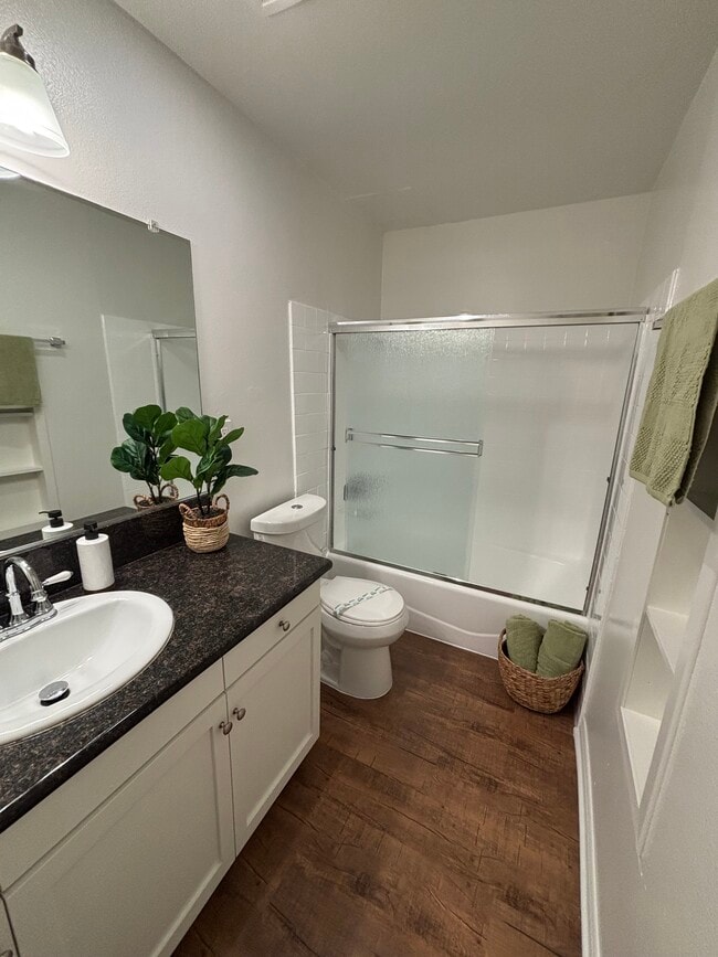 Photo - Downey North Apartments