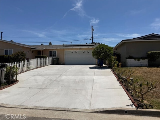 Photo - 18228 Bellorita St House
