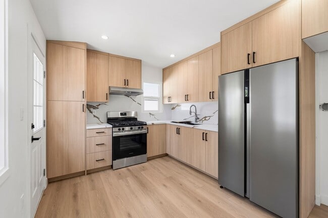 Photo - 2819 Sycamore Ave