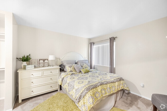 2BR, 2BA - 900SF - Primary Bedroom - Mountain View Apartments