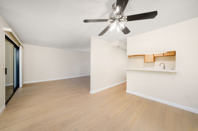 Photo - 12244 Riverside Dr