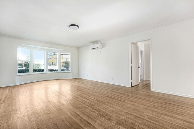 Photo - Newly updated 2-Bedroom 1-Bath Residence in the Heart of Los Feliz Unit #2