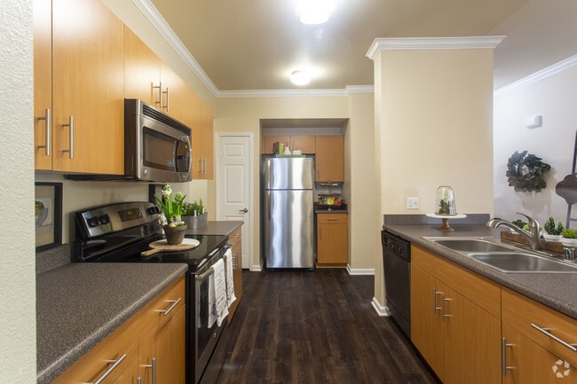 1BR,1BA-893SF - Links at Westridge