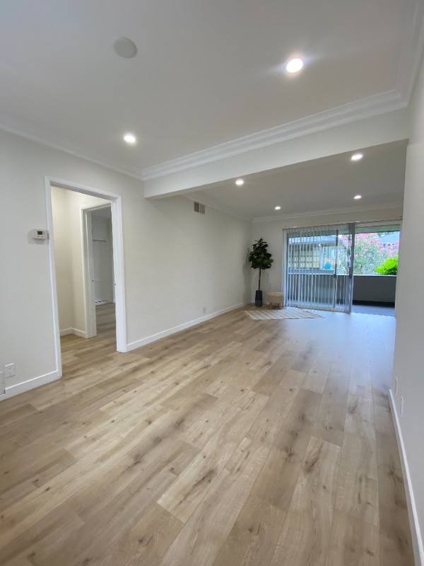 Photo - 283 S El Molino Ave Unit 7