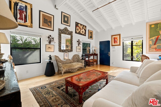 Photo - 723 Euclid St Unit C