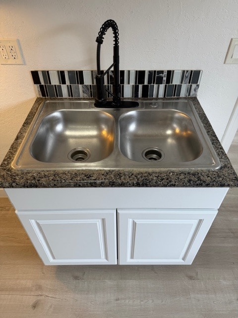 Photo - 423 E 82nd St