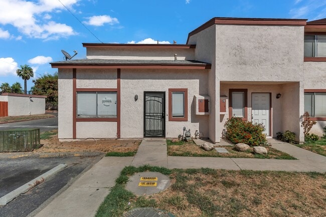 Photo - 349 N Eucalyptus Ave Townhome