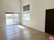 Photo - 5019 W Maplewood Ave Unit 105