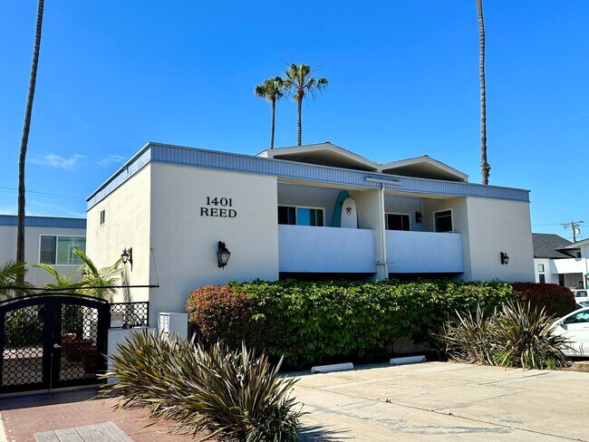 Building Photo - Beautiful Pacific Beach Condo Walking Distance To Beach and Bay Unit 14