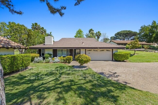 Building Photo - 12576 Oaks N Dr