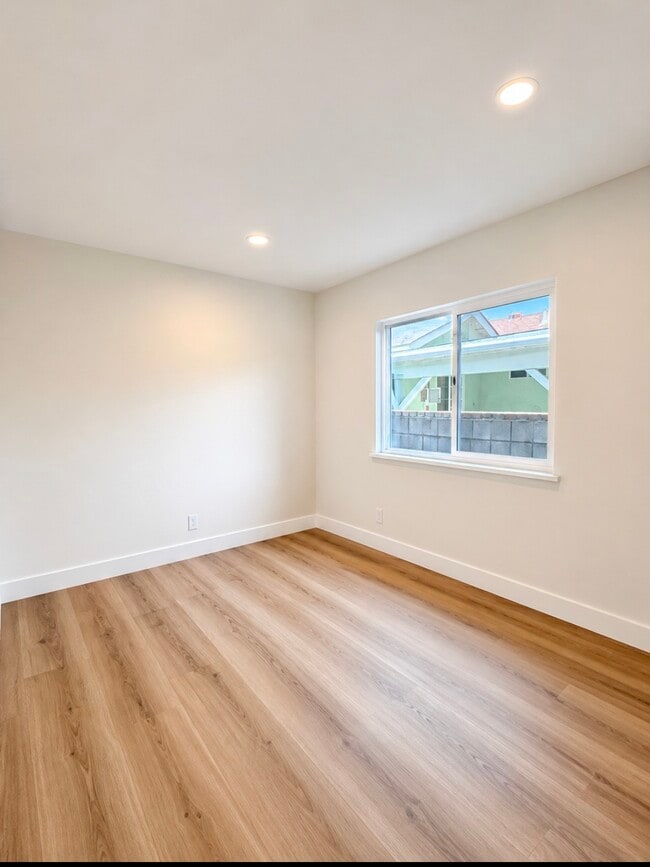 Photo - 1124 Kewen St