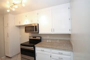Photo - 320 S Clark Dr Apartments