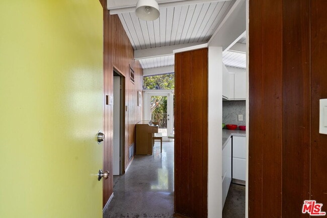 Photo - 12400 Deerbrook Ln