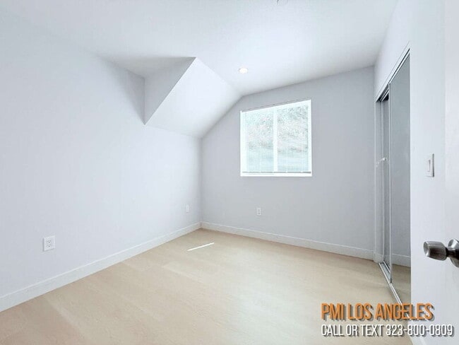 Photo - 206 E 87th St