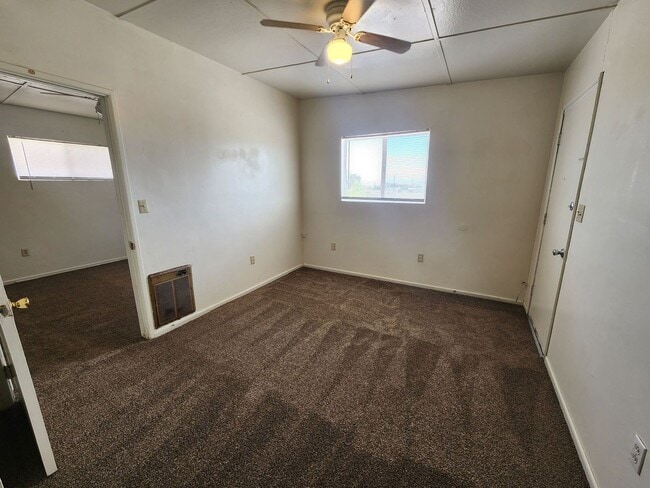 Building Photo - 6666 Cholla Ave Unit C