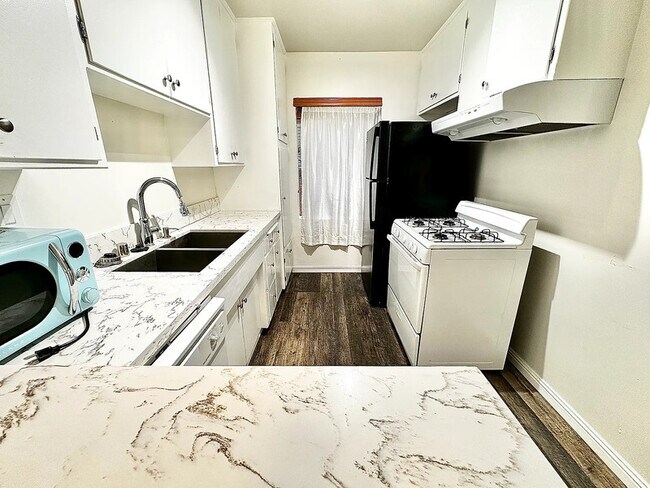 Photo - 14271 Dickens St Unit #B4