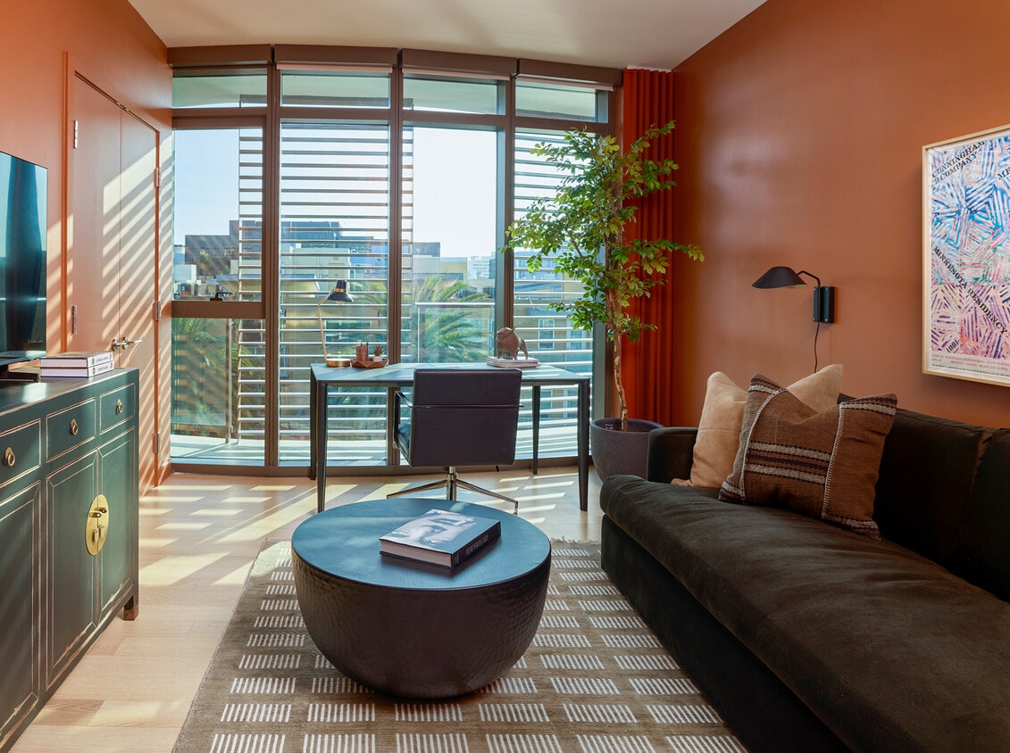 Floor Plan - 2 Bedroom / 1 Bathroom