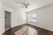 Photo - 1339 W 109th St Townhome