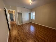 Photo - 13836 Cohasset St