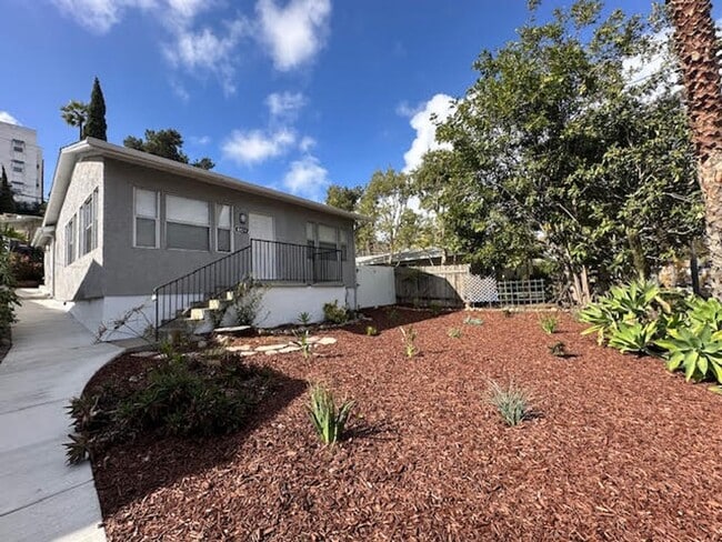 Building Photo - Florida Unit 4124 Florida St.