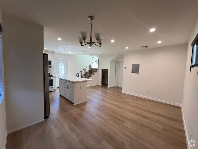 Building Photo - 20803 Burbank Blvd Rental